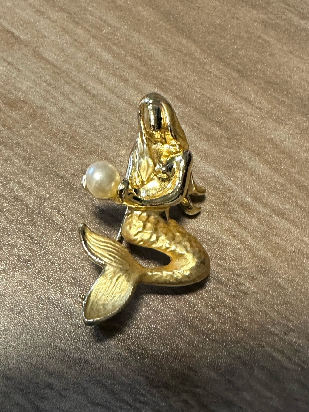 Vintage Gold Mermaid Pin with Pearl